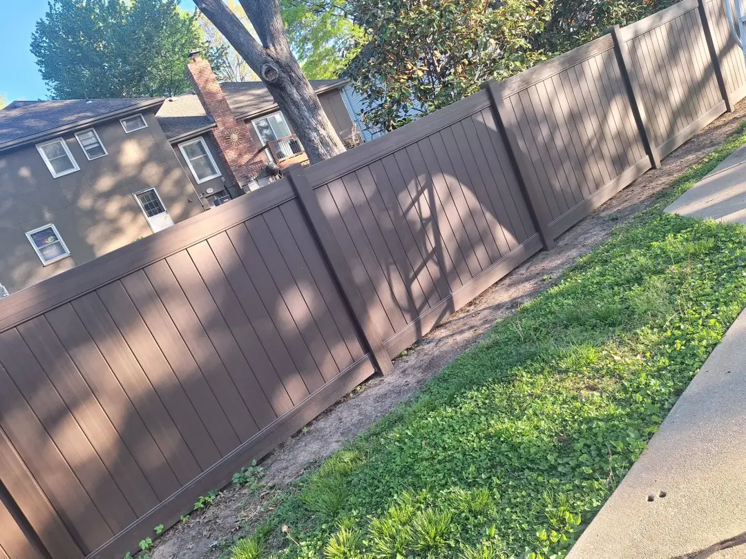 Ply Gem vinyl privacy fence installed in Kansas City